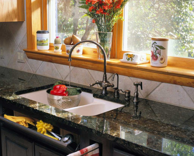 SINK STORAGE DETAIL