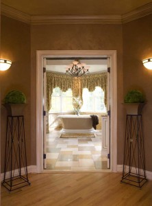 MASTER BATH FOYER