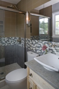 DRAMATIC GLASS WITH MOSAIC TILE.