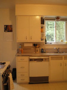 KITCHEN BEFORE