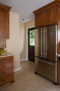 CHAMFERED WALL CORNER CREATES ADEQUATE PASSAGE SPACE.