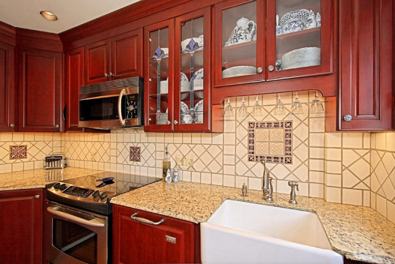 VIEW OF KITCHEN BACKSPLASH