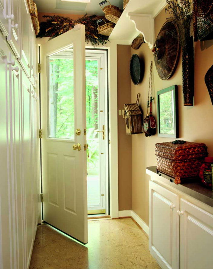 mud room decorative simple